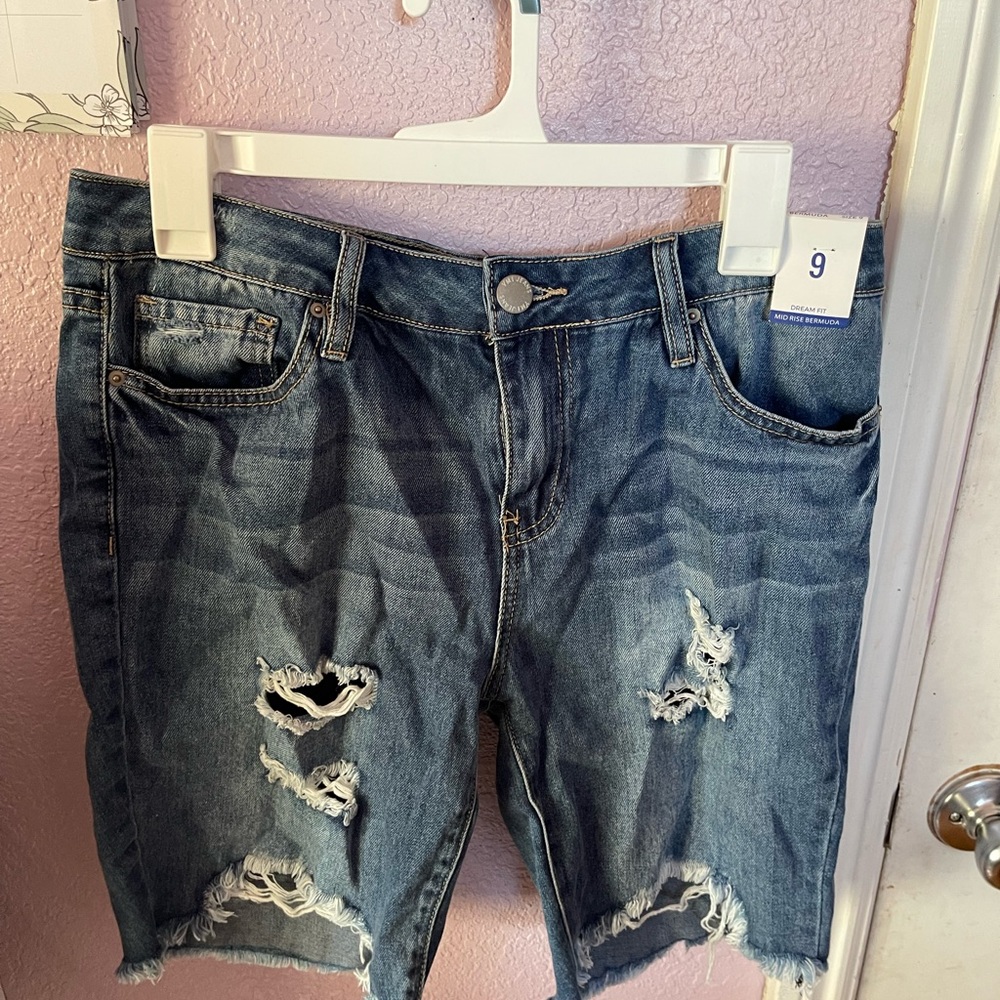 Shorts with rips